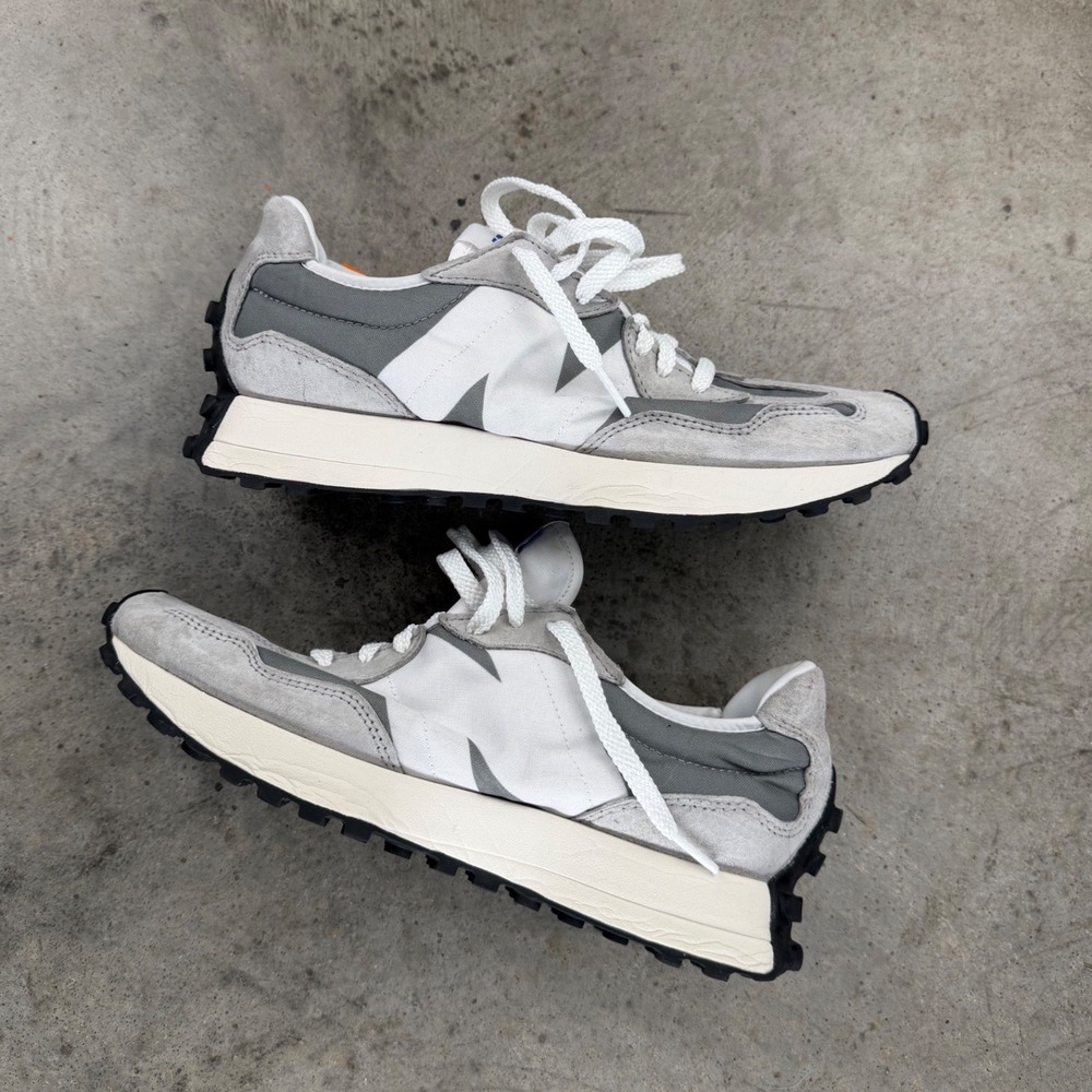 New Balance 327 Grey White Suede Nylon Sneakers MS327LAB Mens 8 US